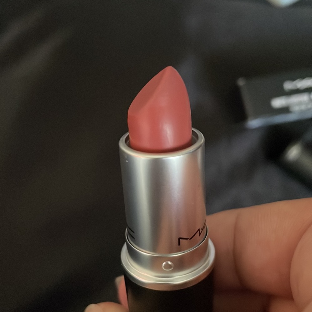 MAC Matte lipstick - velvet teddy - Picture 2 of 8